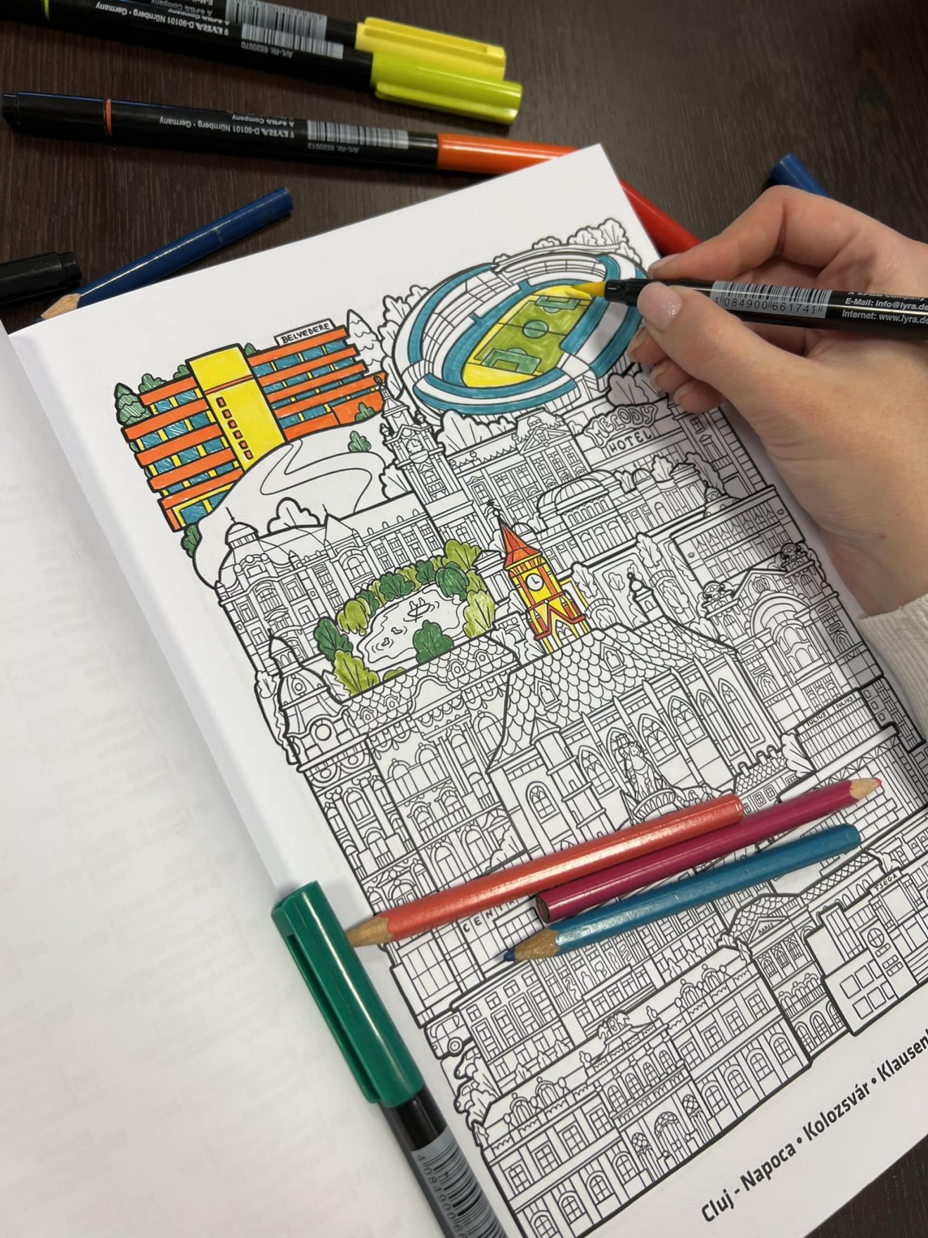 A Tsylvania felnőtteknek szánt, relaxációs kifestősnek indult, de bátran ajánlják szinte minden korosztálynak •  Fotó: Facebook/Tsylvania - Coloring Book