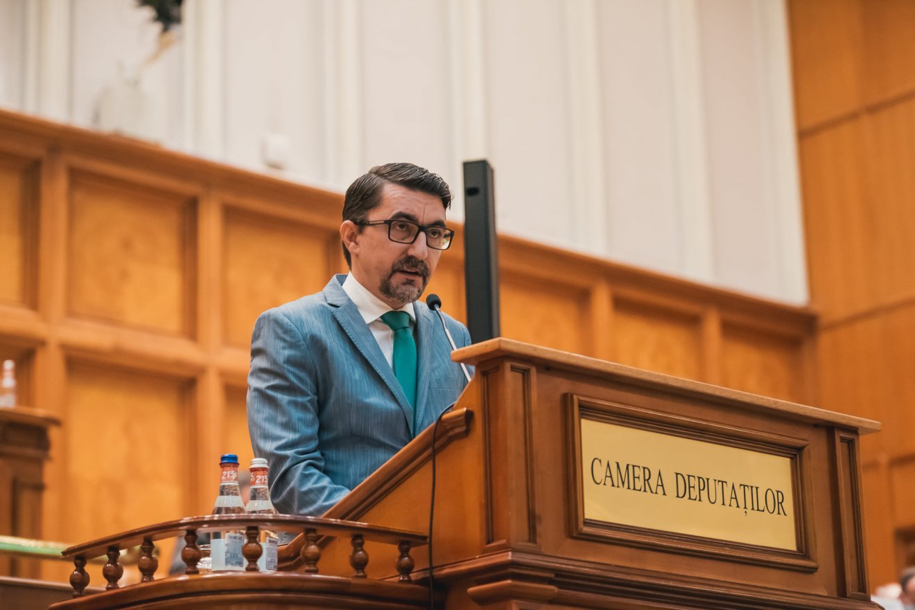 Turos kijelentette: 1918. december elseje „fordulópont volt az erdélyi magyar közösség számára, mivel többségi nemzetből kisebbségi közösségé vált” •  Fotó: Turos Lóránd/Facebook