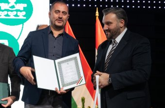 Segíti a környékbeli termelőket a Bihar megyei Nagy László, akit az Év Kárpát-medencei Falugazdászává választottak