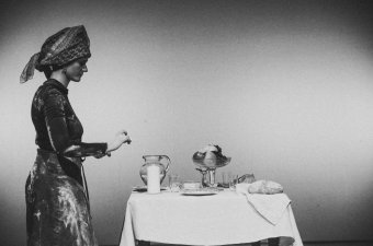 Párbeszéd angyalokkal: Kolozsváron vendégszerepel a táncot, színházat, cirkuszt ötvöző vajdasági Nyári Mozi Színházi Közösség