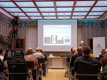 Ceaușescut kivégzése előtt kicserélték a plejádiak? – Új nemzetmitológiákról is szó esett a vallástudományi konferencián