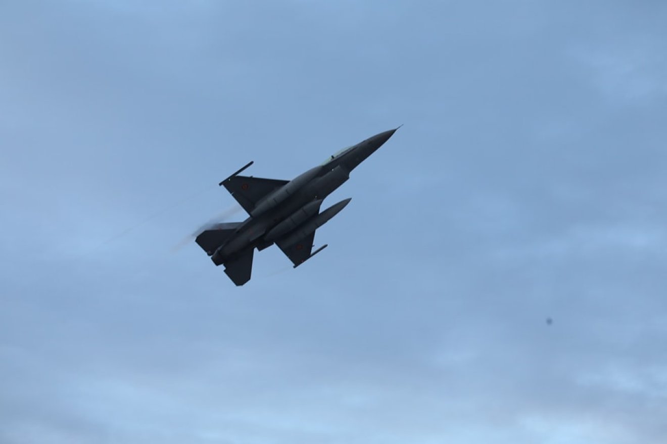 F-16-os vadászgépek emelkedtek a levegőbe egy drónészlelés miatt a román határnál
