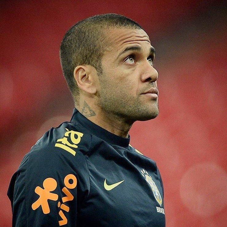 Akár 12 évet is kaphat Dani Alves brazil labdarúgó