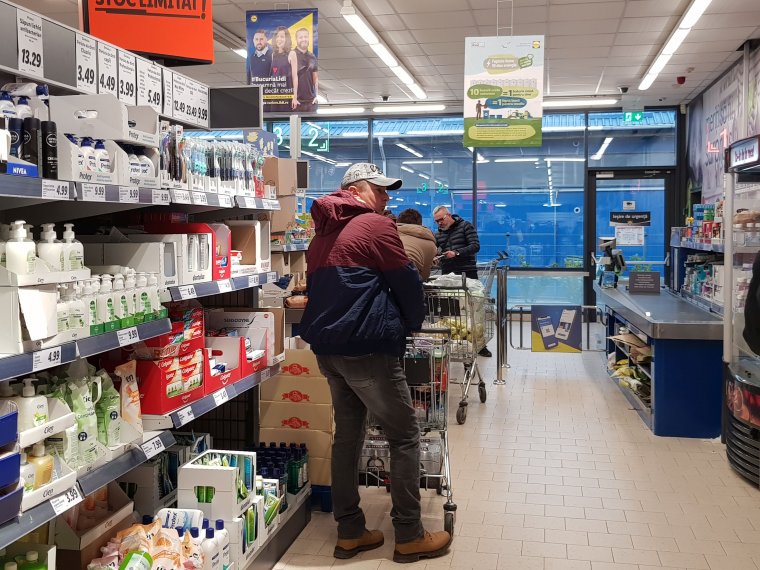 Pörög a fogyasztás: csaknem 6 százalékkal nőtt januárban a kiskereskedelmi forgalom