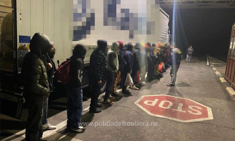 Több a migráns vagy alaposabb az ellenőrzés? Sok illegális bevándorló bukott le a sztráda-határátkelőn