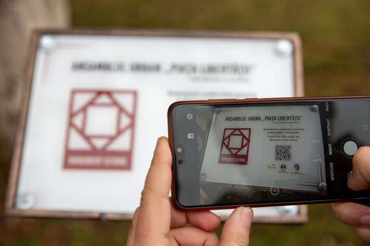 Új műemlékfeliratokkal halad a korral a turisztikai tárca, nyakatekert magyar leírást is ad a Google-fordító