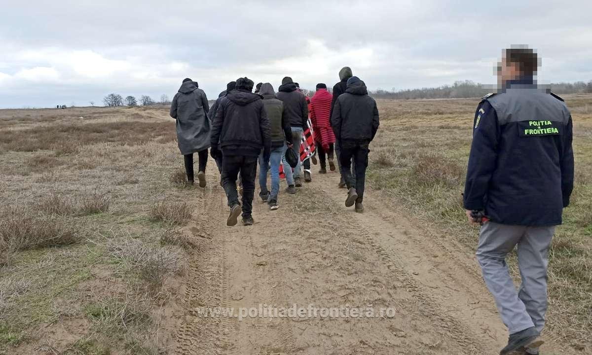 •  Fotó: Román határőrség