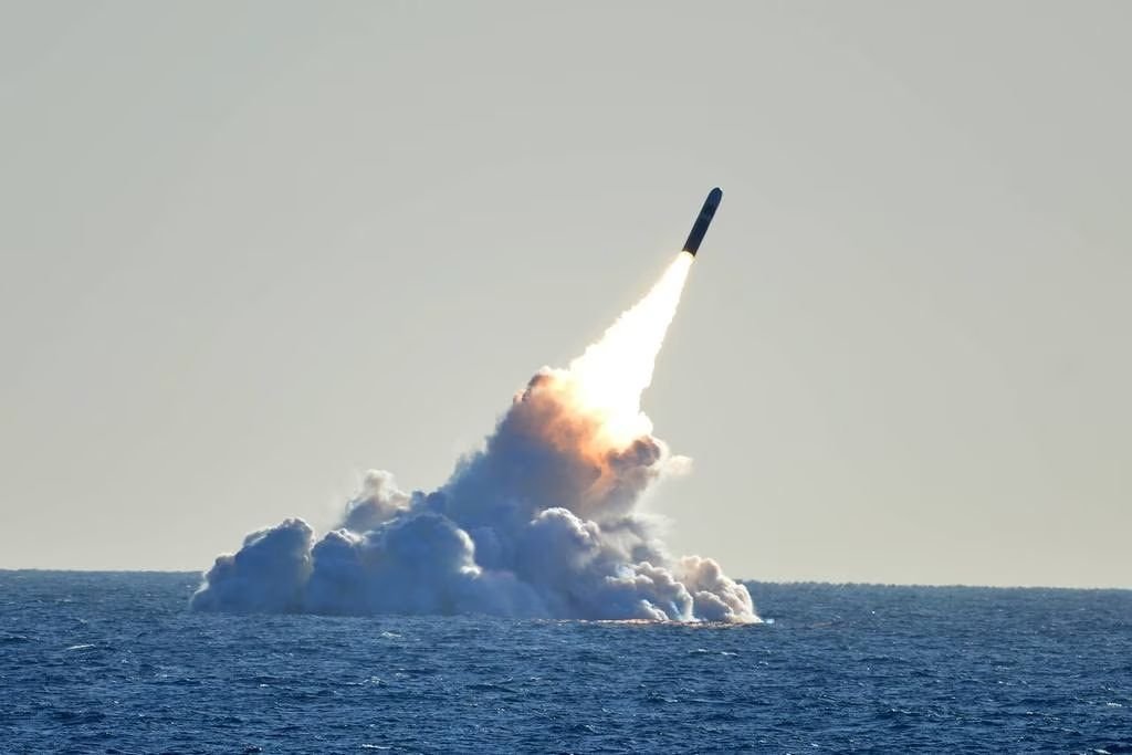 •  Fotó: U. S. Navy
