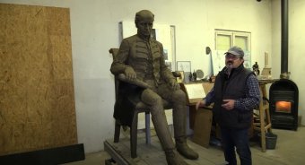 „Erkölcsi kötelezettség”: Püspökladányban készülő Kölcsey-szobrot állítanak fel tavasszal Nagykárolyban