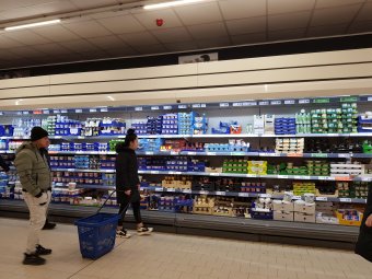 Sokáig eltart, míg bebizonyosodik, mesterségesen is felsrófolták-e az élelmiszerek árát a cégek