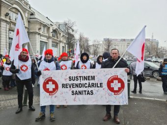 Beperelte a bérekkel elégedetlen egészségügyi szakszervezet a kormányt