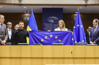 Zelenszkij Brüsszelben: az oroszok ellen harcoló ukránok Európát is védik