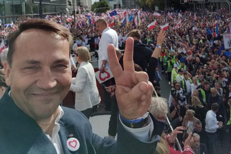 Orosz vereséggel végződne egy NATO elleni támadás – figyelmeztette Varsó Moszkvát