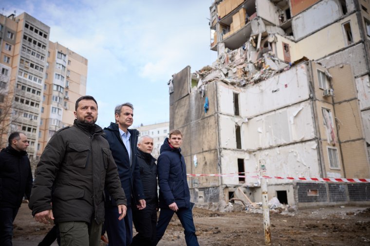 Zelenszkij látogatása idején mértek újabb, halálos áldozatokat követelő csapást Odesszára az oroszok
