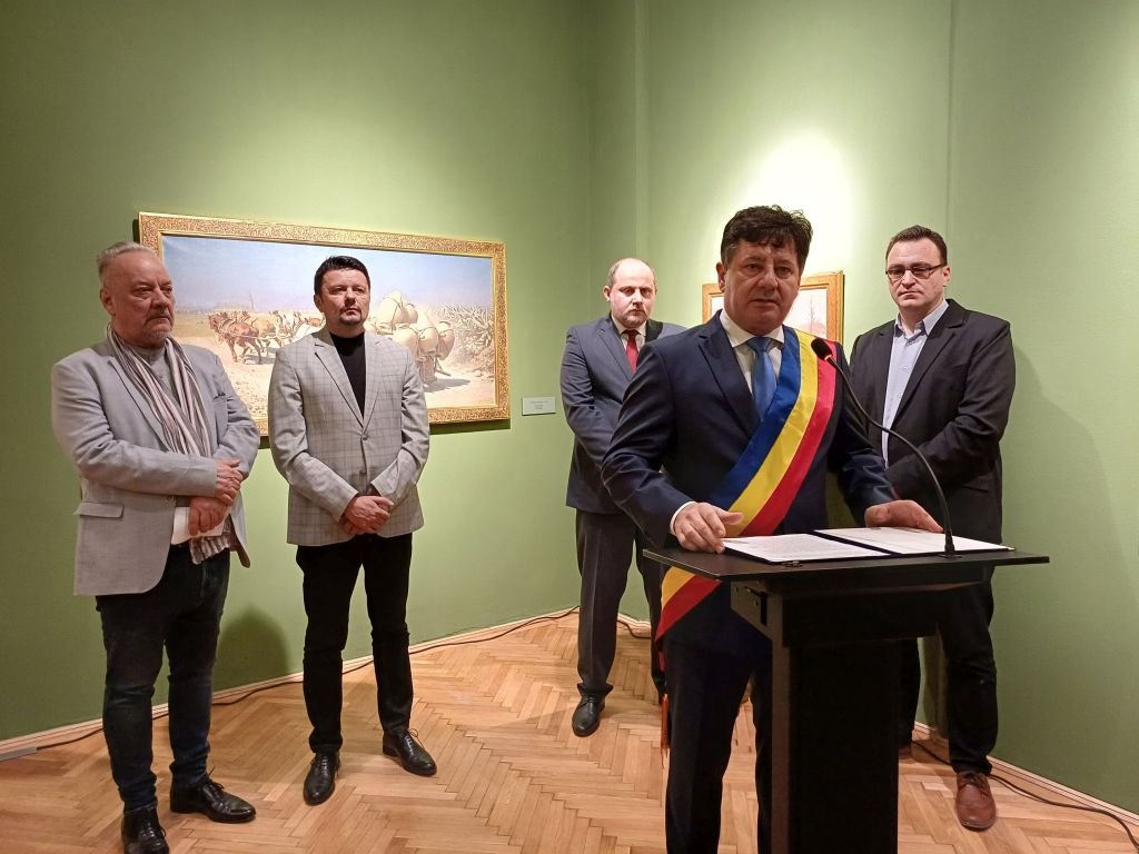 Iustin Cionca megyei tanácselnök hibának nevezte a magyar műalkotások évtizedekkel korábbi száműzését •  Fotó: Pataky Lehel Zsolt