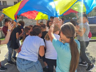Összefogással létrejöhet a családtípusú gyermekotthon Zsobokon, ahol a magyar iskolát is veszélyeztetheti az átszervezés