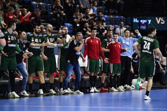 A kis Bence és a nagy Bartucz klasszisjátékával kijutottak a párizsi olimpiára a magyar kézilabdázók