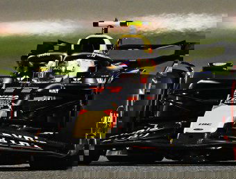 Red Bull-fölénnyel indult a Forma–1-es világbajnokság a Közel-Keleten