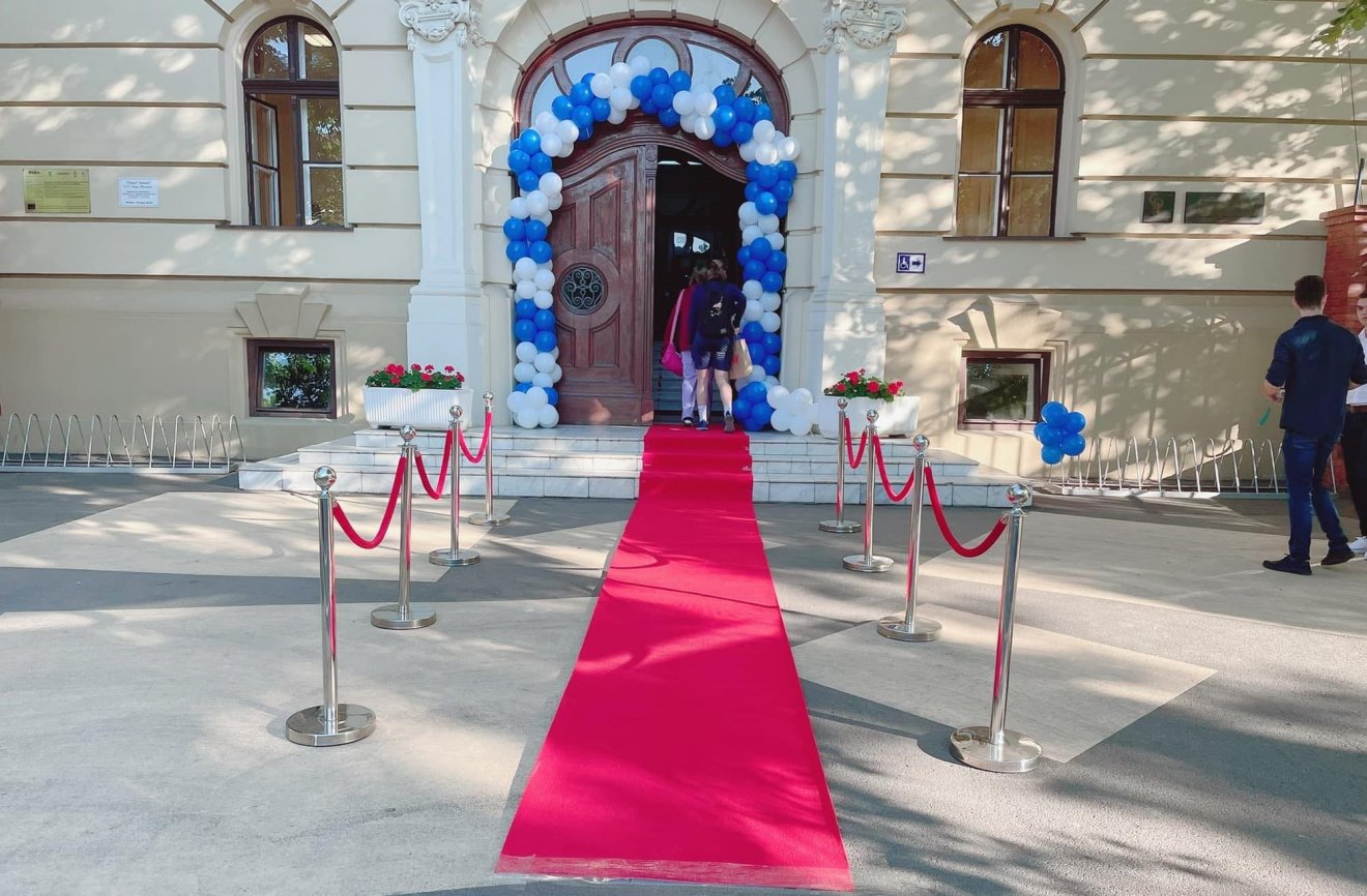 Számos hatóság szakembere kivonult szerdán a temesvári tanintézetbe
Archív felvétel •  Fotó: C. D. Loga Főgimnázium