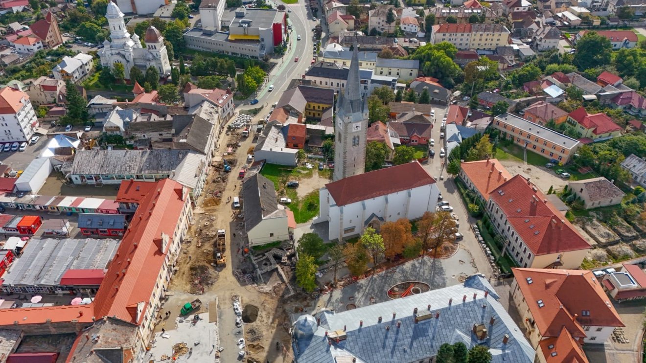 A kincsre a belvárosban, az ótordai református templom lebontott karzata helyén bukkantak a régészek •  Fotó: Tordai Történelmi Múzeum