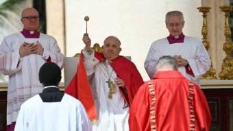 Ferenc pápa a moszkvai terrortámadás áldozataiért imádkozott virágvasárnap