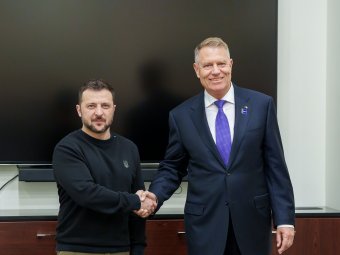 Iohannis Zelenszkijnek: Románia határozottan támogatja Ukrajnát