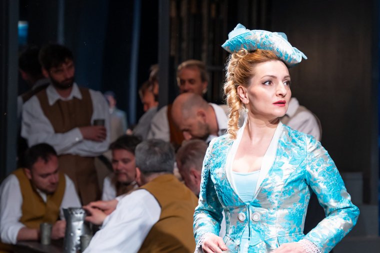 Hatalmas „puzzle”, amiből semmi nem hiányzik – Vibrál az érzékenységtől Puccini műve a Kolozsvári Magyar Opera előadásában