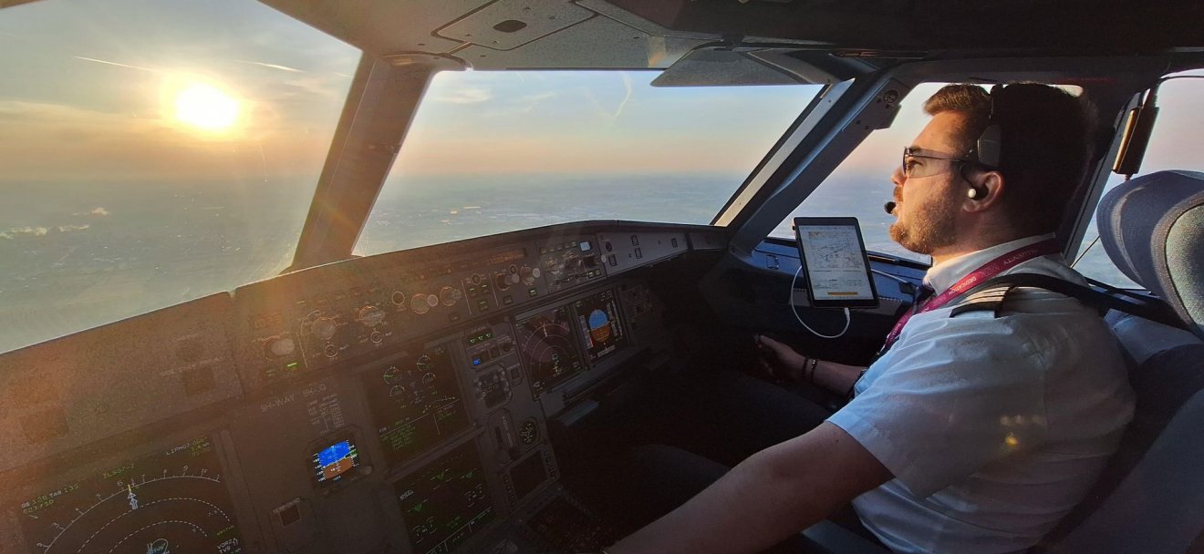Hunyadi Hunor egyik nap Svédországba, másnap már Dubaiba repül •  Fotó: Hunyadi Hunor személyes archívuma