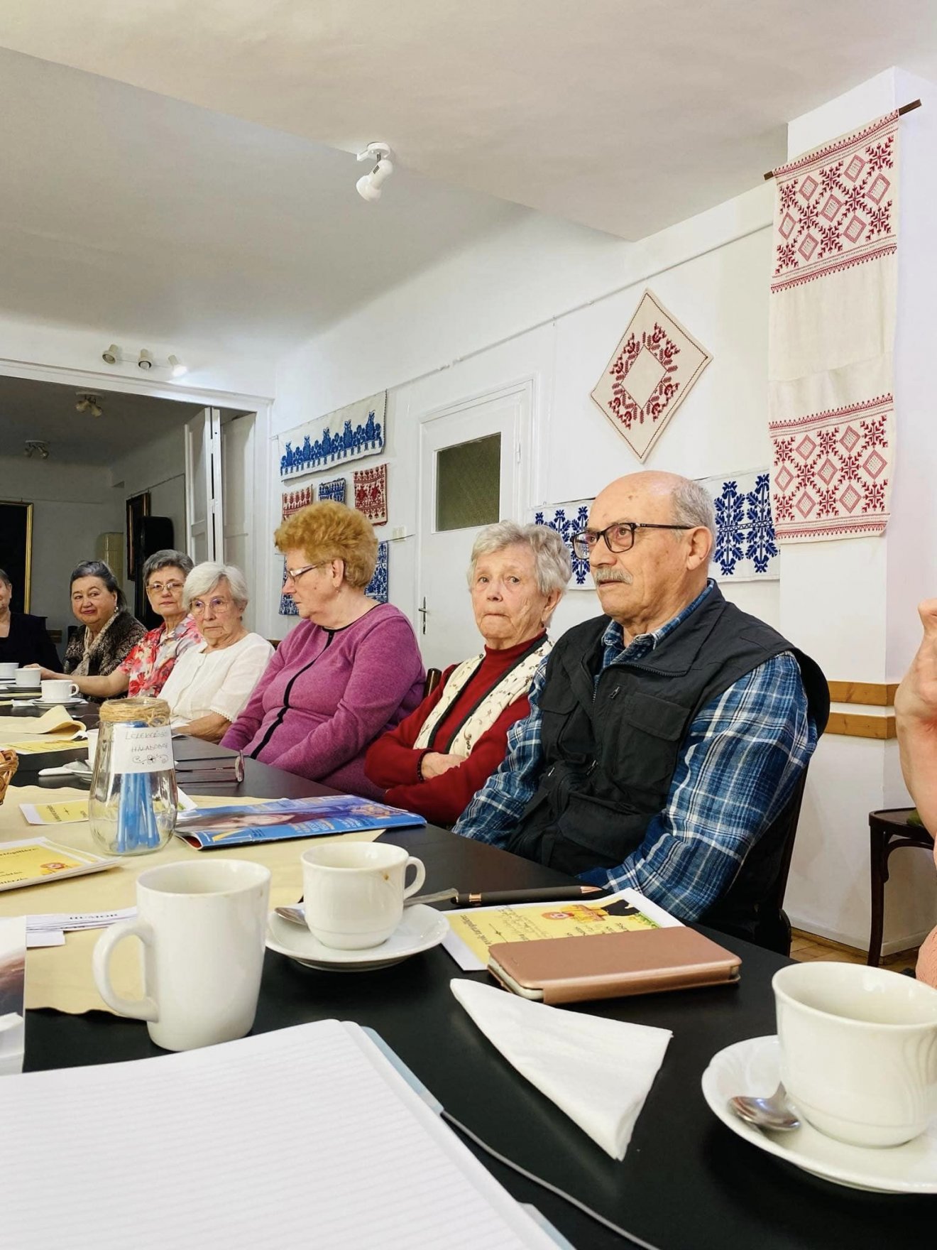 „Jó látni azokat az embereket is, akik eddig nem nagyon mozdultak ki otthonról, de a közösség hatására erőt vettek magukon és jönni kezdtek” •  Fotó: Kolozsvár-Belvárosi Unitárius Egyházközség
