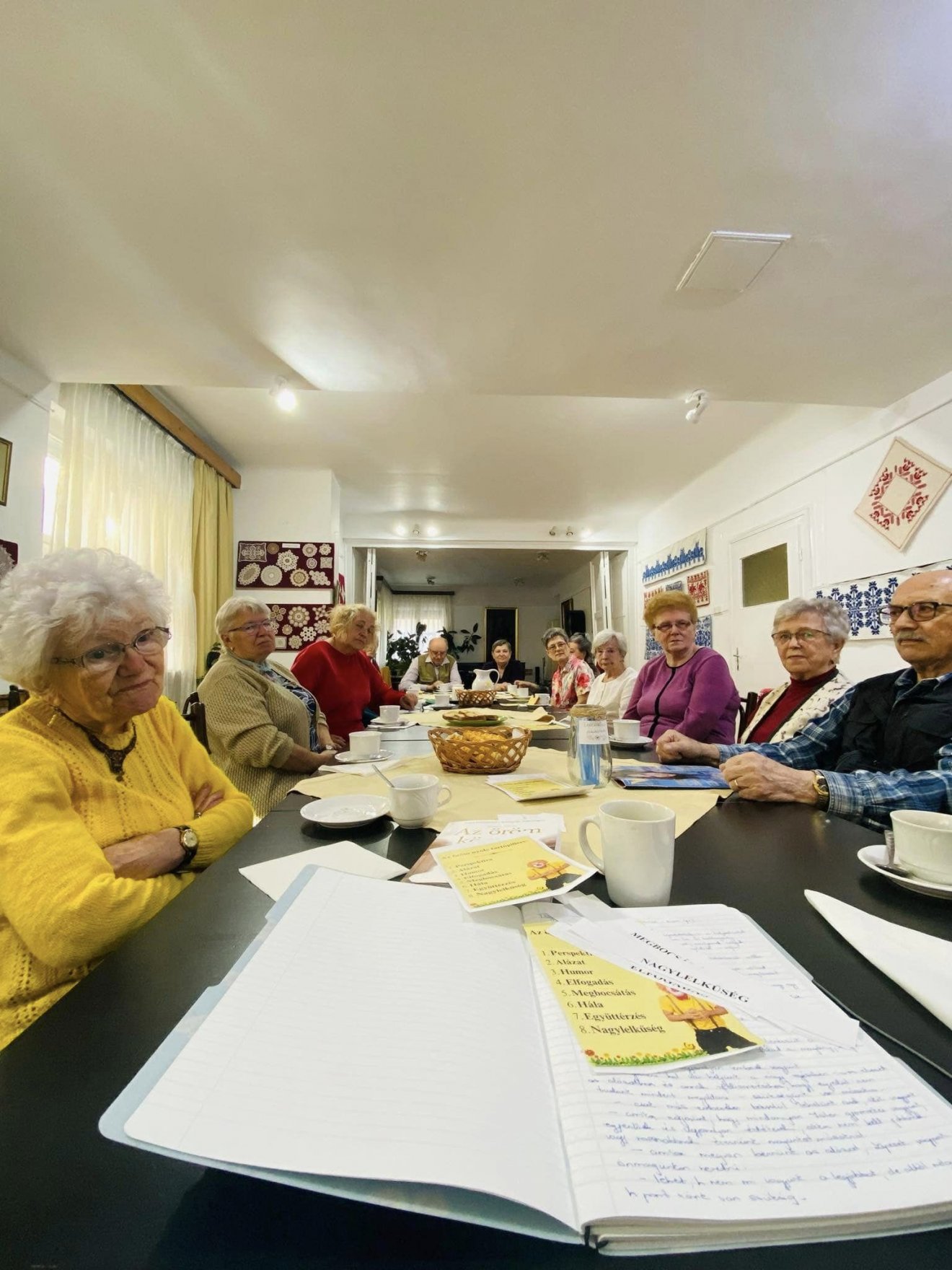 A találkozókat az időseket foglalkoztató tematikák szerint építik el, előadókat, szakembereket hívnak meg •  Fotó: Kolozsvár-Belvárosi Unitárius Egyházközség