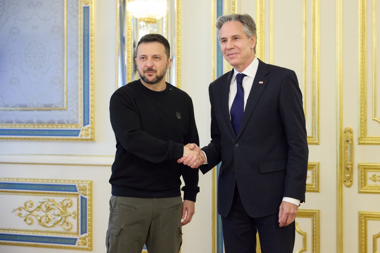 Támogatás. Antony Blinken (jobbra) töretlen segítséget ígért Volodimir Zelenszkijnek •  Fotó: X/Volodimir Zelenszkij