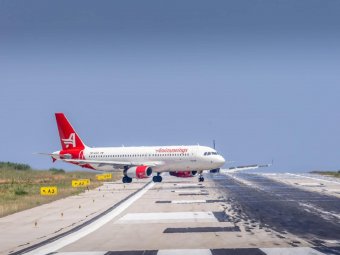 Jóval olcsóbb erdélyi járatokkal „nyomná le” a Taromot egy másik román légitársaság