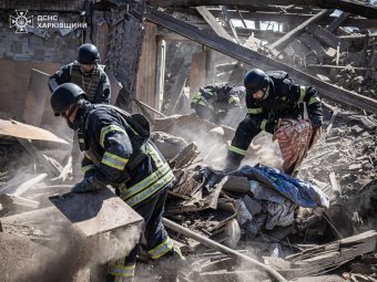 Ukrán városok elleni tömeges támadással hangolt Oroszország a május 9-i moszkvai ünnepségre