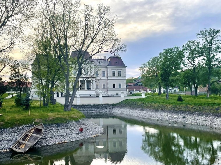 Kulturális szezonnyitás, visszatérésre ösztönző programok a válaszúti Bánffy-kastélyban