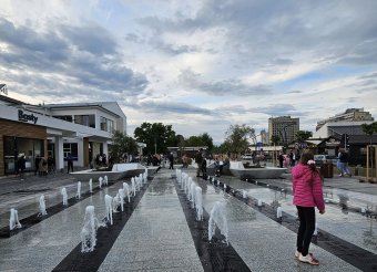 Pezseg az élet a megújult Félixfürdőn, ahol 40 millió euróból terveznek akvaparkot (videóval)