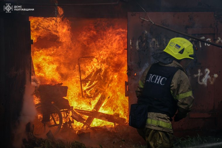 Orosz rakéta- és dróntámadással indult a szombat Ukrajnában, az ukránok egy orosz dróntárolót semmisítettek meg
