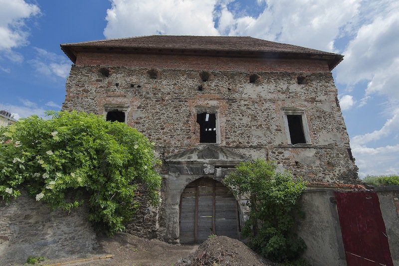 Végre megújulhat a szilágysomlyói Báthory-vár is •  Fotó: Kastélyerdélyben.ro