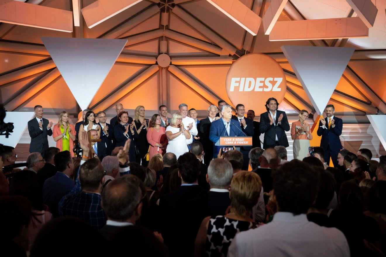 Siker. Orbán Viktor az RMDSZ-nek is gratulált •  Fotó: MTI/Miniszterelnöki Sajtóiroda/Benko Vivien Cher