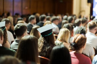 Majdnem félezer mesteris hallgató ballagott a kolozsvári BBTE magyar tagozatán