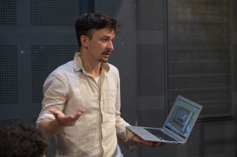 Július 10-én tartják az ifj. Vidnyánszky Attila által rendezett, Janovics című előadás előbemutatóját Kolozsváron