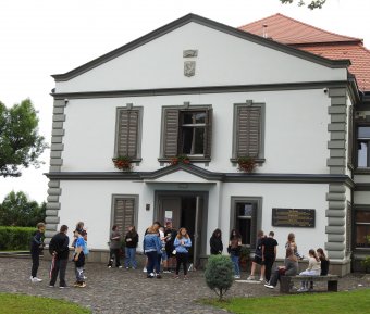 Petőfi és Júliája mézesheteit idézi meg az eredeti szépségében felújított koltói Teleki-kastély és kertje