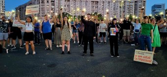 Folytatódtak a választási hatóság elleni tüntetések, visszaélésekkel vádolják az intézményt és lemondásra szólítják az elnököt