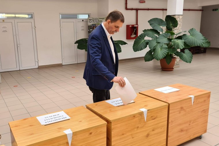 Bő három évtized a közösség szolgálatában: Bors tizedik mandátumát kezdő polgármesterével beszélgettünk