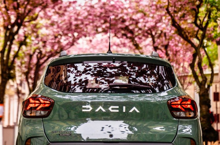 Több ezer euróval drágulhat a Dacia Spring is a kínai elektromos autók európai megsarcolása miatt