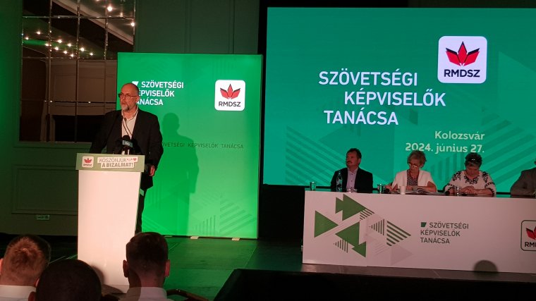 Győzelmi mámorban ünnepli választási sikerét az RMDSZ miniparlamentje