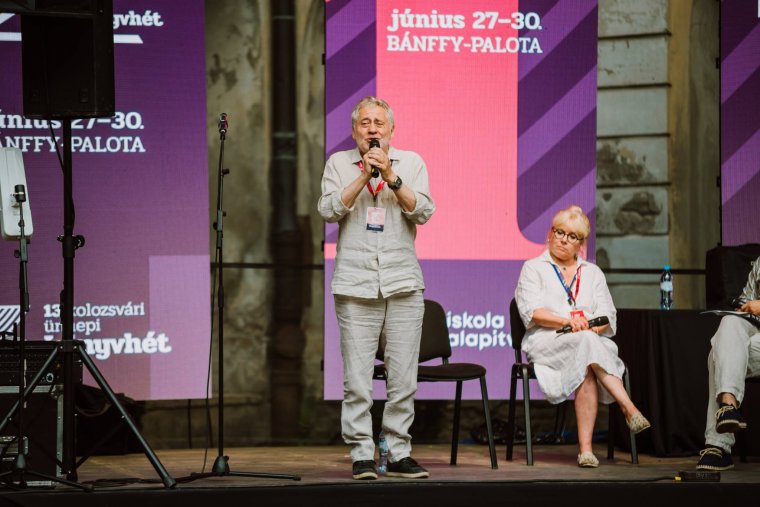 A szeretetteljes munka filmgyümölcse – Kolozsváron mesélt alkotásairól Koltai Róbert Jászai Mari-díjas színművész