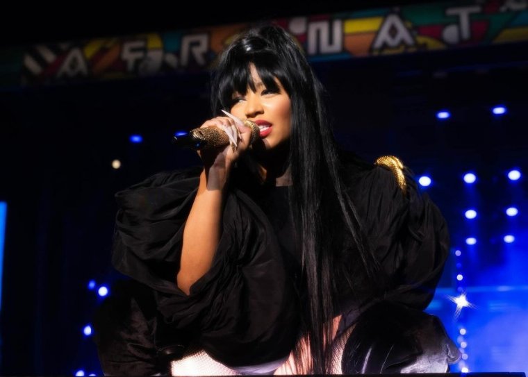 Megijedt a könyvelőktől, három órával bukaresti koncertje előtt lemondta a fellépést Nicki Minaj
