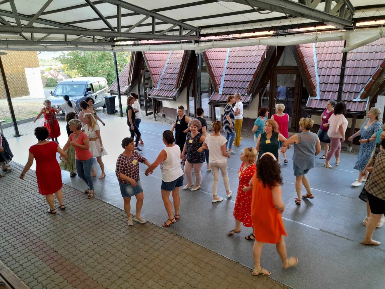 Összesen 33 erdélyi tanító- és óvónő vesz részt a Napsugár és Szivárvány gyermeklapok szerkesztősége által szervezett fórumon •  Fotó: Napsugár és Szivárvány gyermeklapok