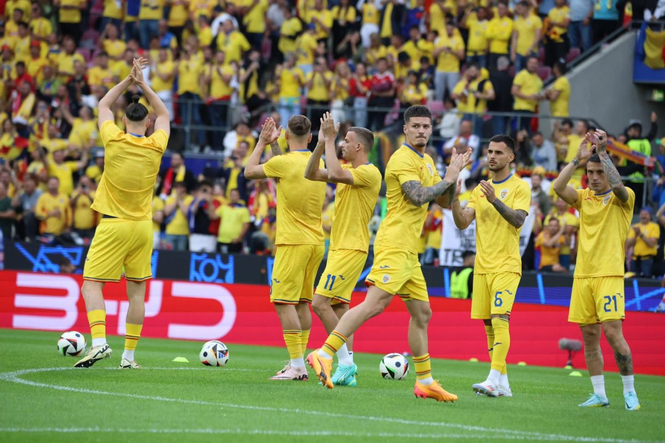 Kitart az előny? Románia a 2-0-ás vereség után is csoportelsőként várja az utolsó fordulót •  Fotó: Facebook/Echipa națională de fotbal a României