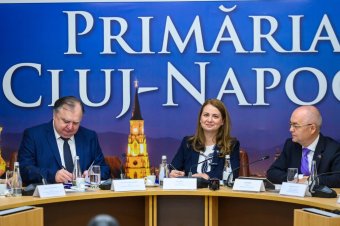 Erdélyi egyetemek között osztott szét pénzt a tanügyminiszter